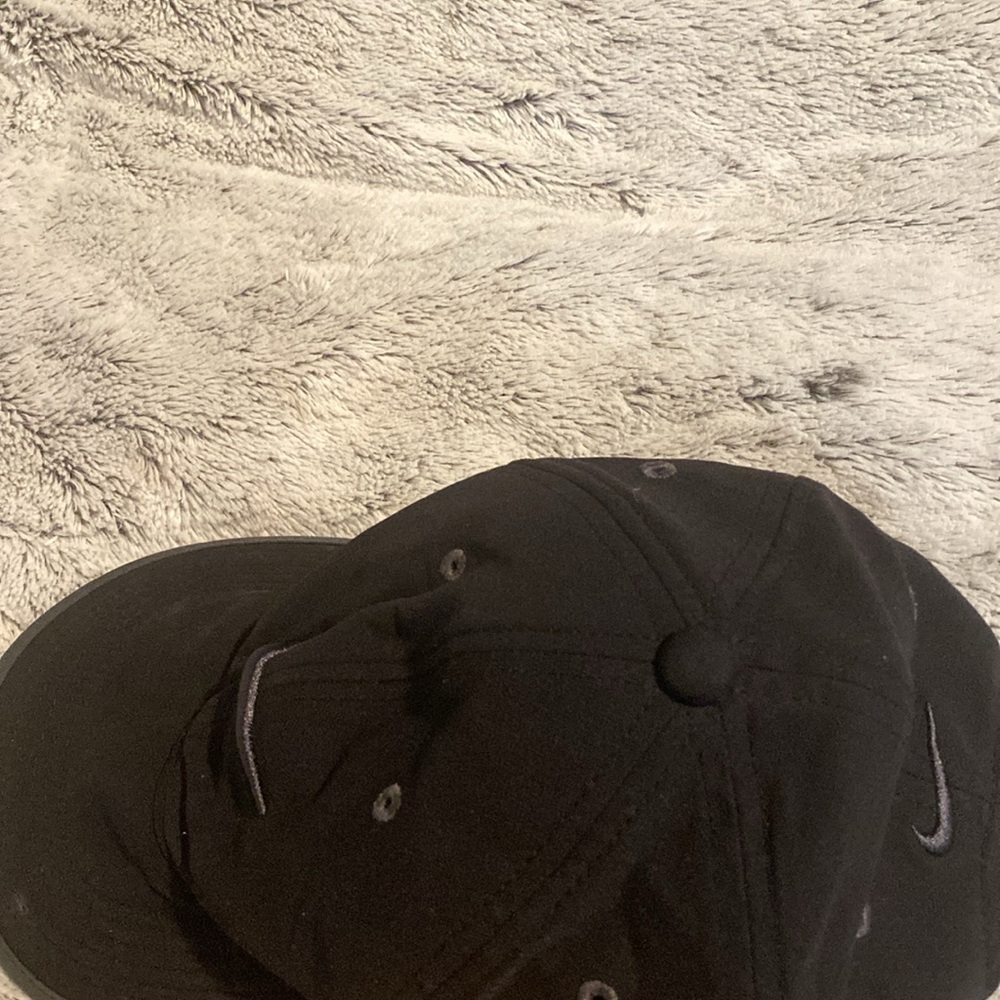 Nike Cap - Picture 4 of 4